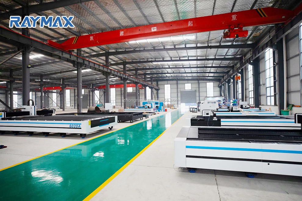 China 400w 600w barato nga sheet metal cnc laser cutting machine nga presyo